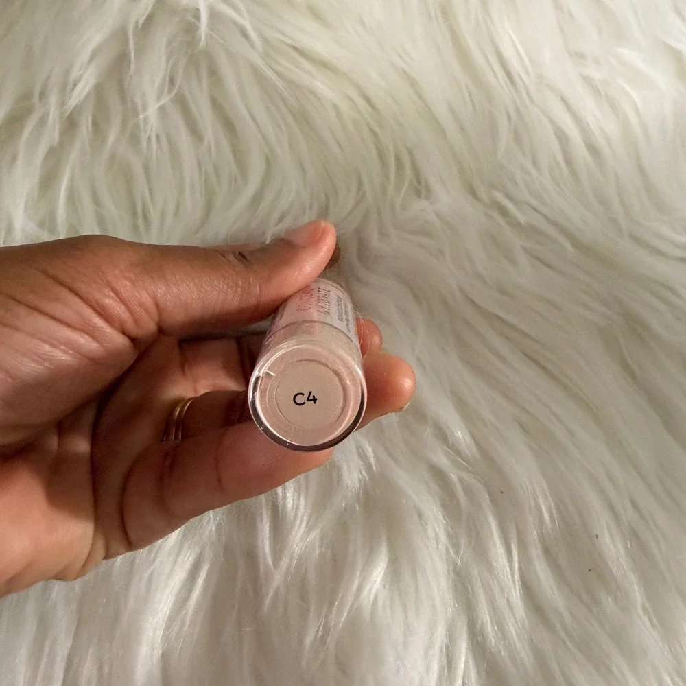 Makeup Revolution Conceal & Hydrate Concealer C4 0.45oz New Radiant HYALURONIC